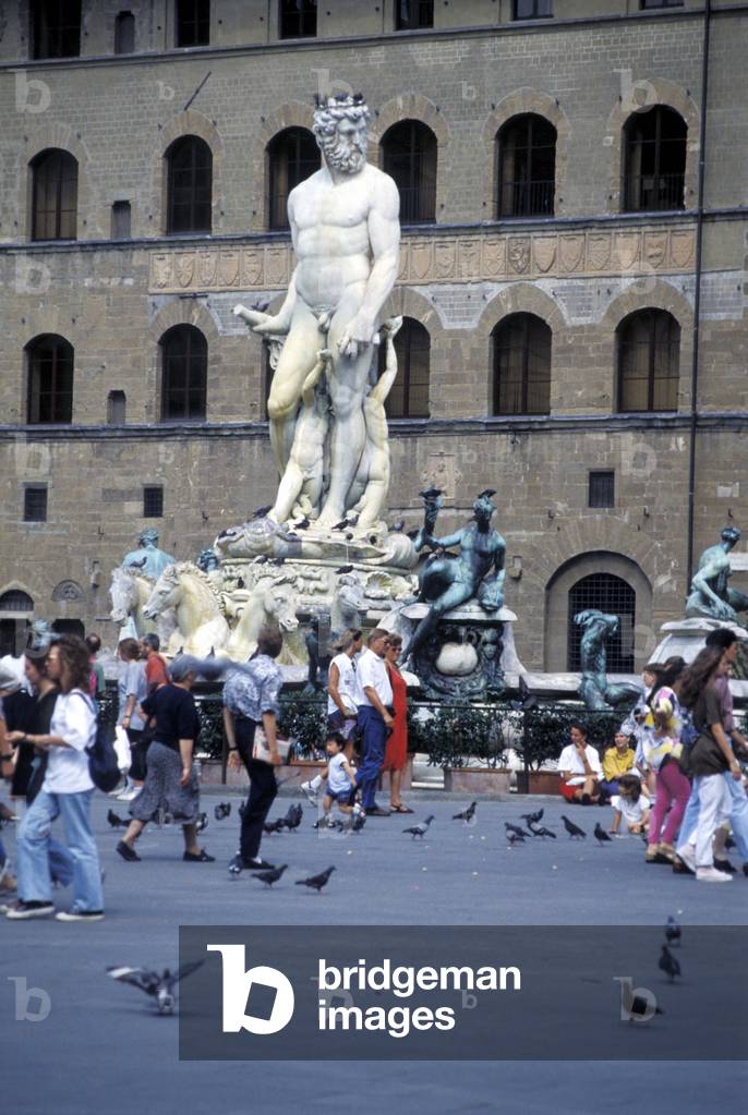 Fontana di Nettuno, Piazza della Signoria, Florence, Tuscany, Italy.