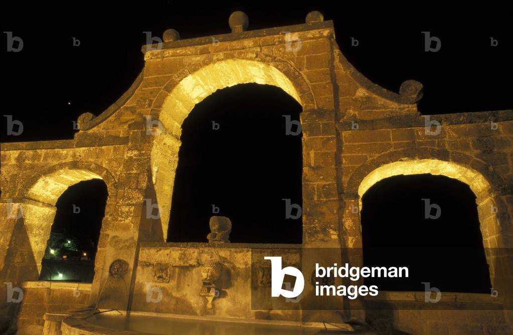 Renaissance fountain, Pitigliano, Archeotrekking in Tuscany, Italy