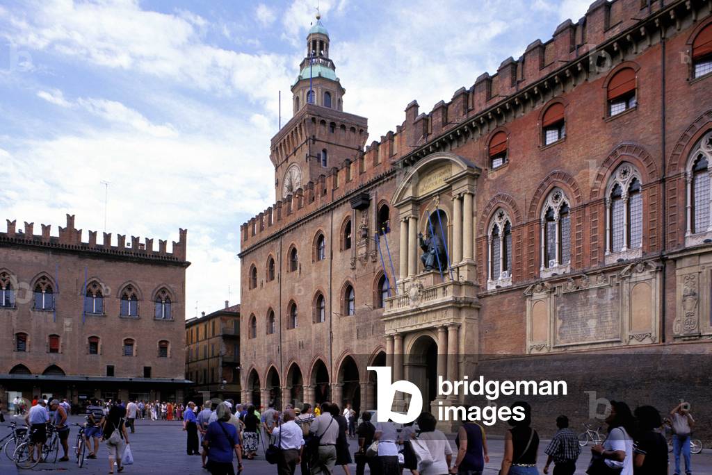 Piazza Maggiore and Palazzo Comunale, Bologna, Emilia-Romagna, Italy