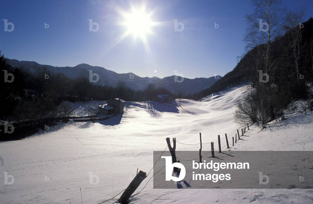 Snow and farmsteads, Italy
