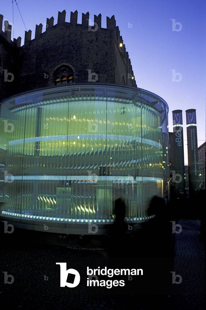 Gocce, Rizzoli street, Bologna, Emilia Romagna, Italy.