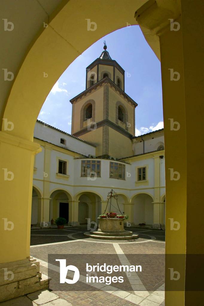 Cloister, San Francesco abbey, Sant 'Agata dei Goti, Campania, Italy