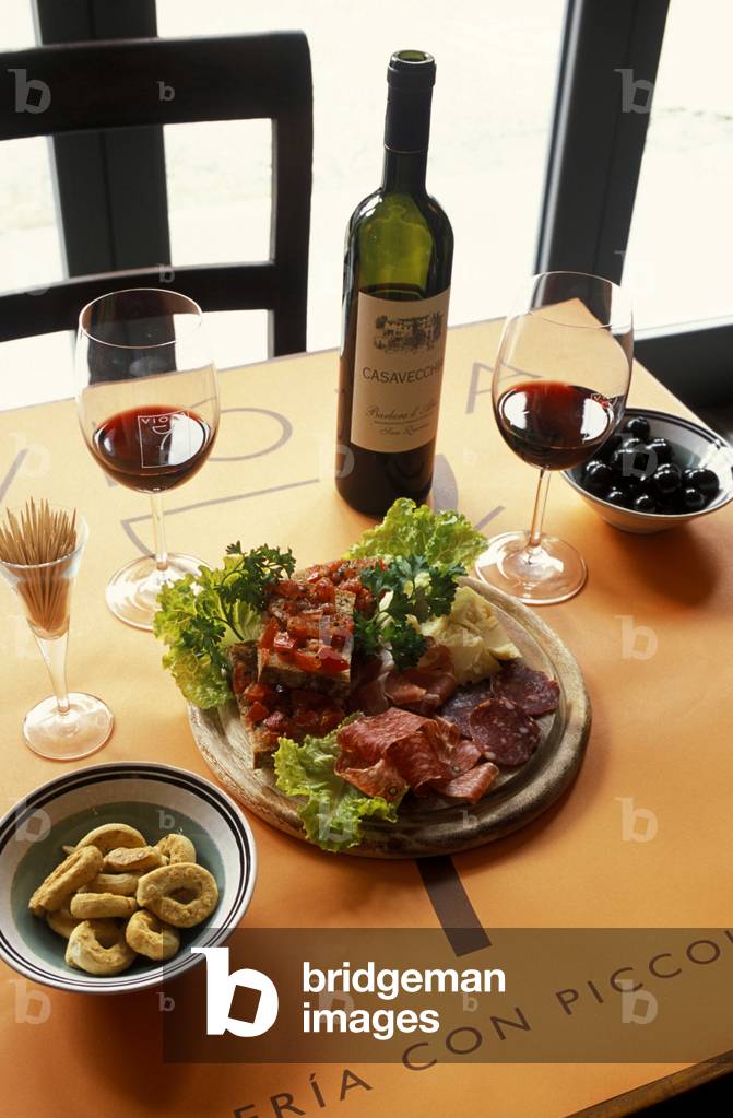 Viola wine shop, Milan, Lombardy, Italy