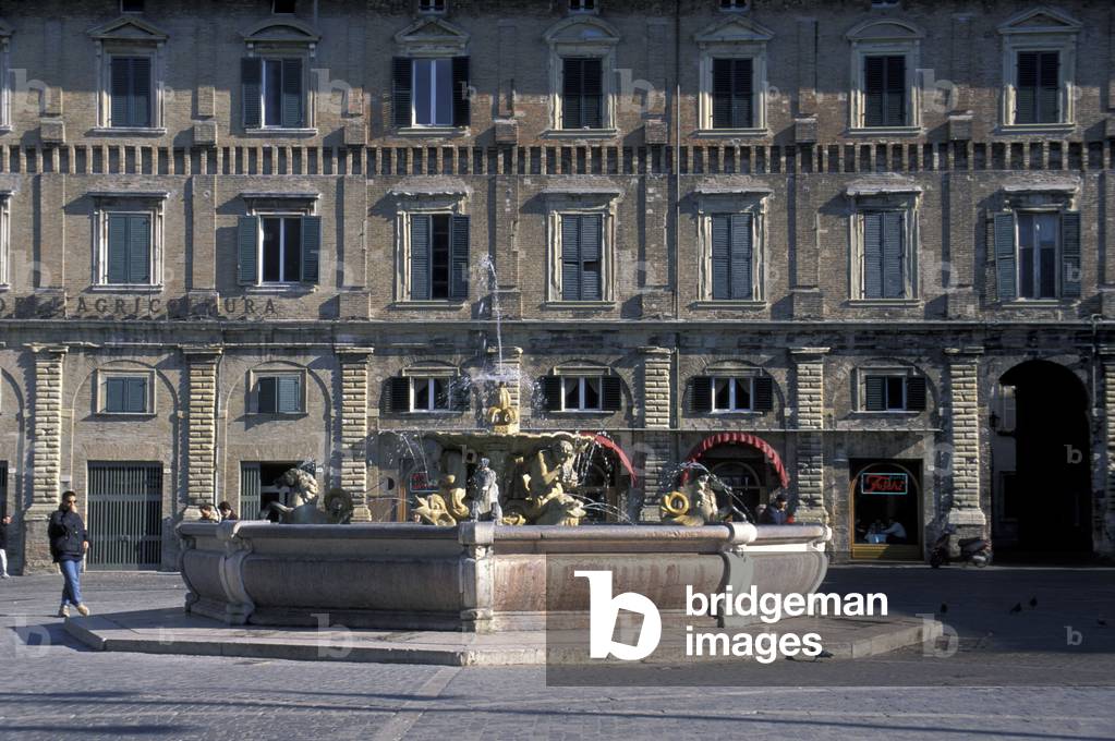 Piazza del Popolo, Pesaro, Marche, Italy