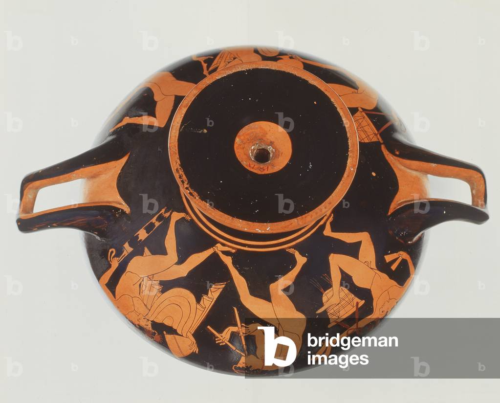 Immagine di Manufatto "Attico rosso-figura kylix", 05th- Secolo di Onesimos Painter