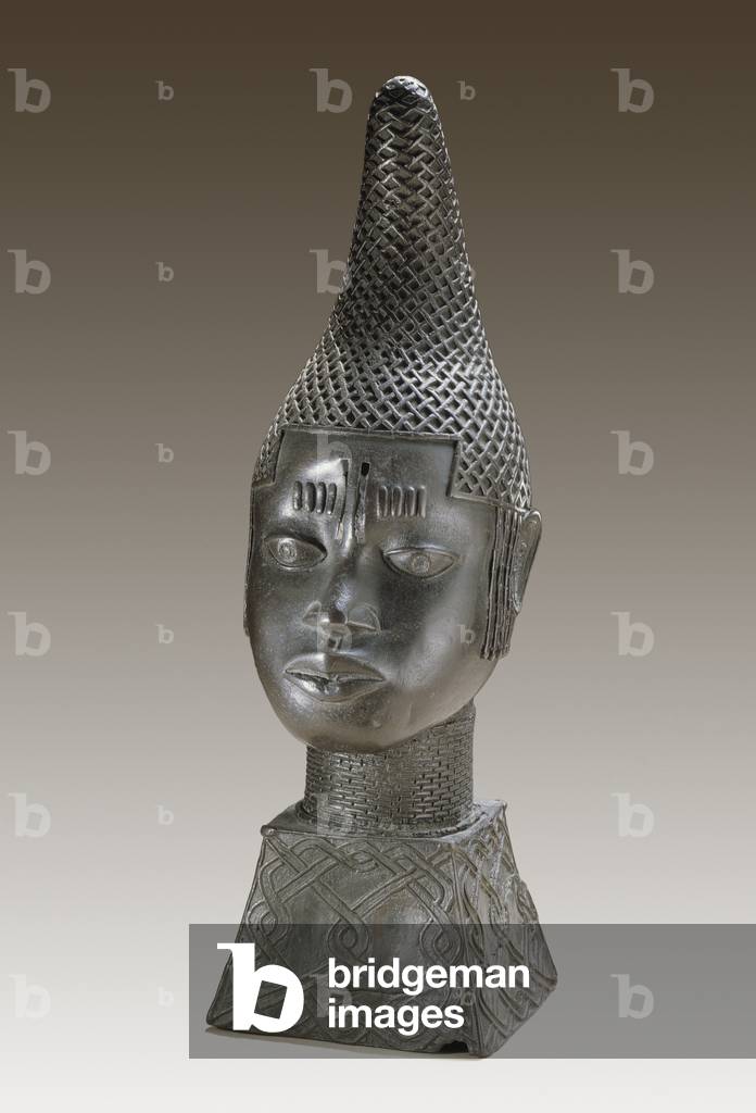 Queen mother head (bronze)