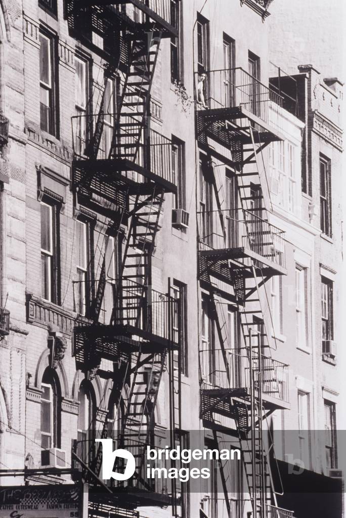 Steps on building exterior (black and white photography)