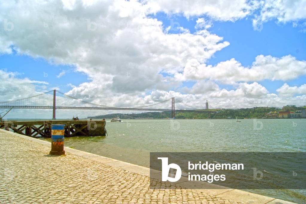 View of The 25 de Abril Bridge from the north bank of Tejo river, Lisbon, Portugal (photo)