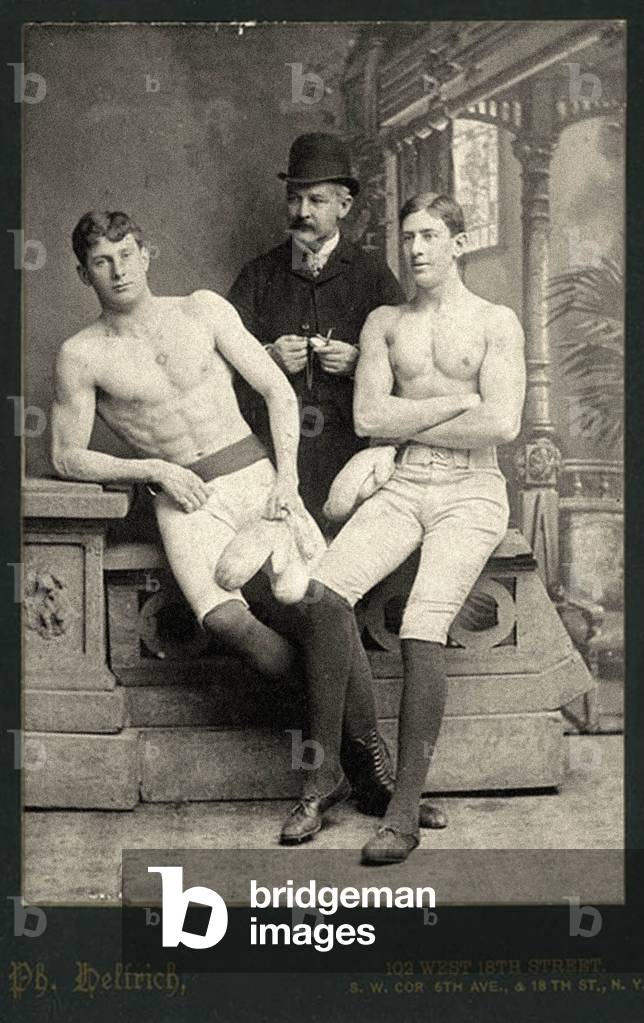 A pair of Boxers and their coach, c.1890 (photo)