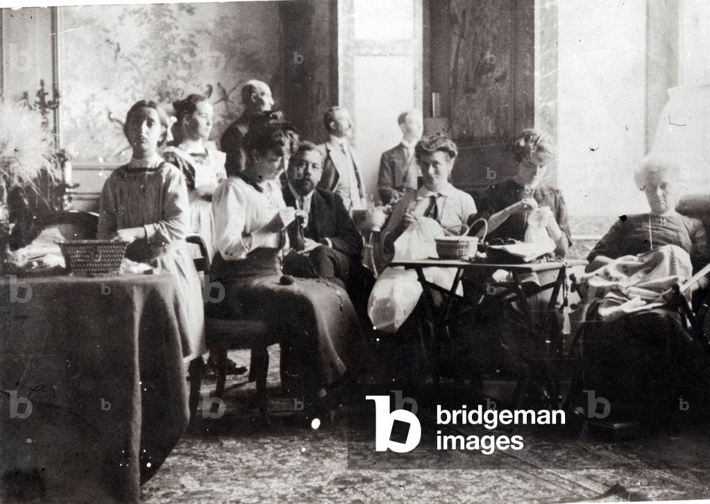 Immagine di Fotografia "La famiglia Vendroux a Septfontaines Chateau nelle Ardenne", 20th Secolo di French Pho