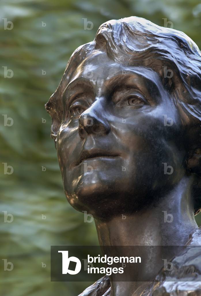 Detail of Emmeline Pankhurst by Arthur Walker (photo)