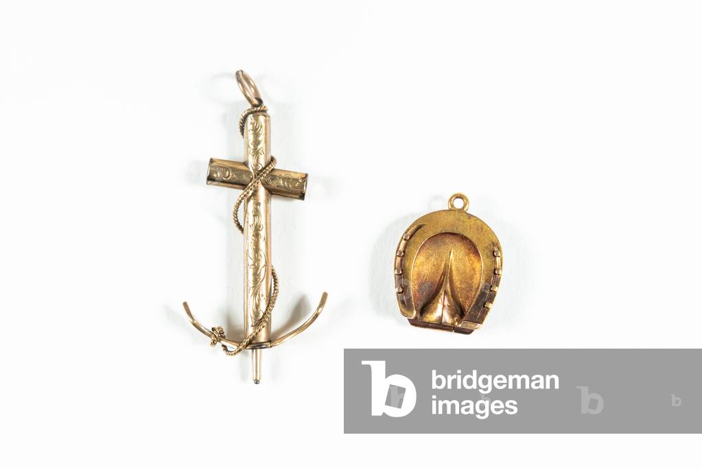 Anchor and Horseshoe shaped watch fobs that belonged to Charles Dickens, mid-19th century (gold plated metal)