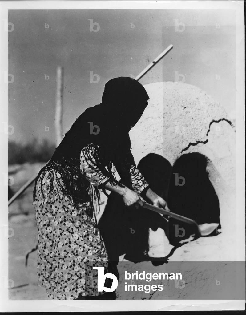 Mexican Housewife and Bake Oven, 1935-36 (b/w photo)