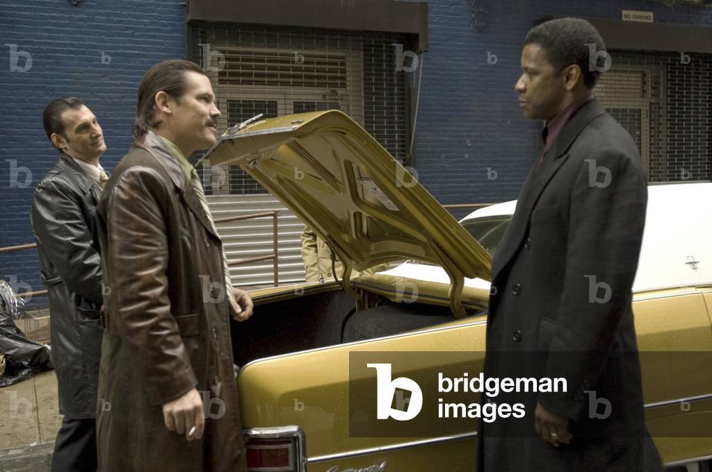 Gangster Frank Lucas (Denzel Washington) Confronts Crooked Detective Trupo (Josh Brolin) In The True Juggernaut Success Story Of A Cult Hero From The Streets Of 1970S Harlem: American Gangster., American Gangster 2007 Directed By Ridley Scott