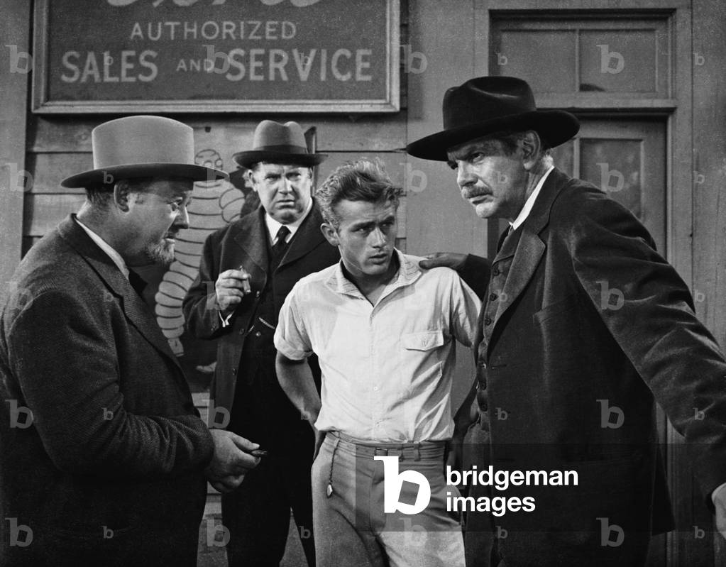 Burl Ives, James Dean And Raymond Massey., East Of Eden 1954 Directed By Elia Kazan