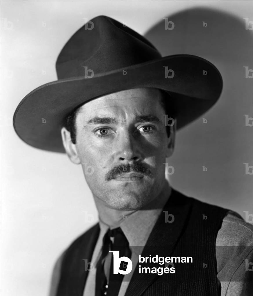 MY DARLING CLEMENTINE, 1946 directed by JOHN FORD Heny Fonda (b/w photo)
