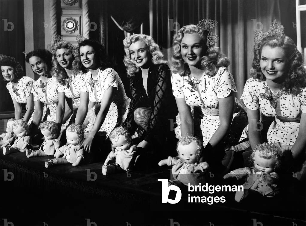 Ladies of the chorus directed by Phil Karlson, 1948 (film still)