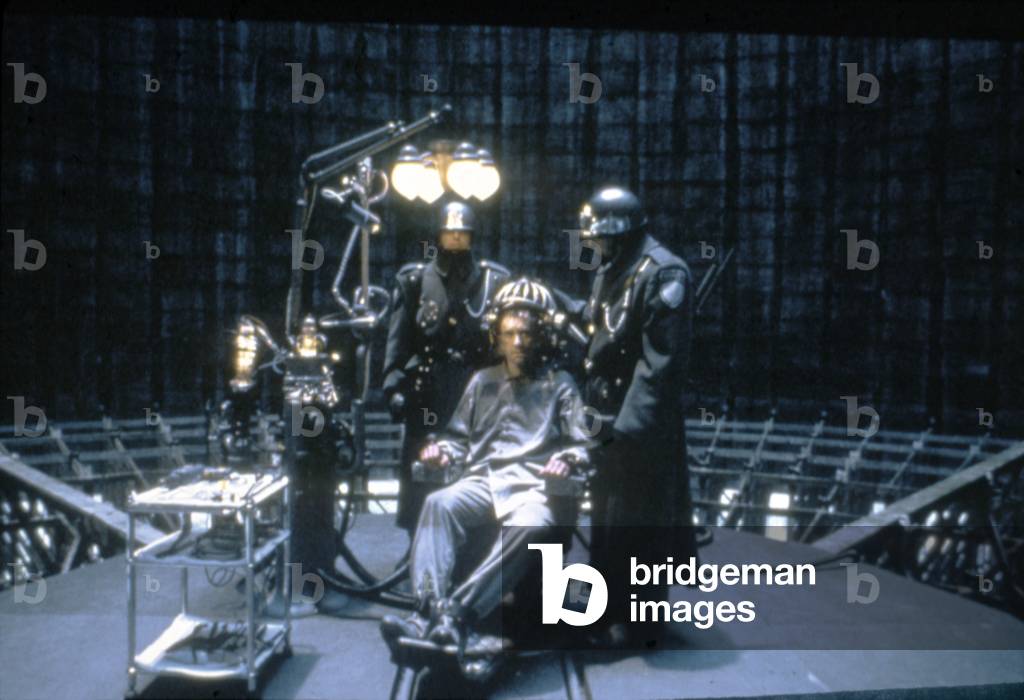 Jonathan Pryce, Brazil 1985 Directed By Terry Gilliam