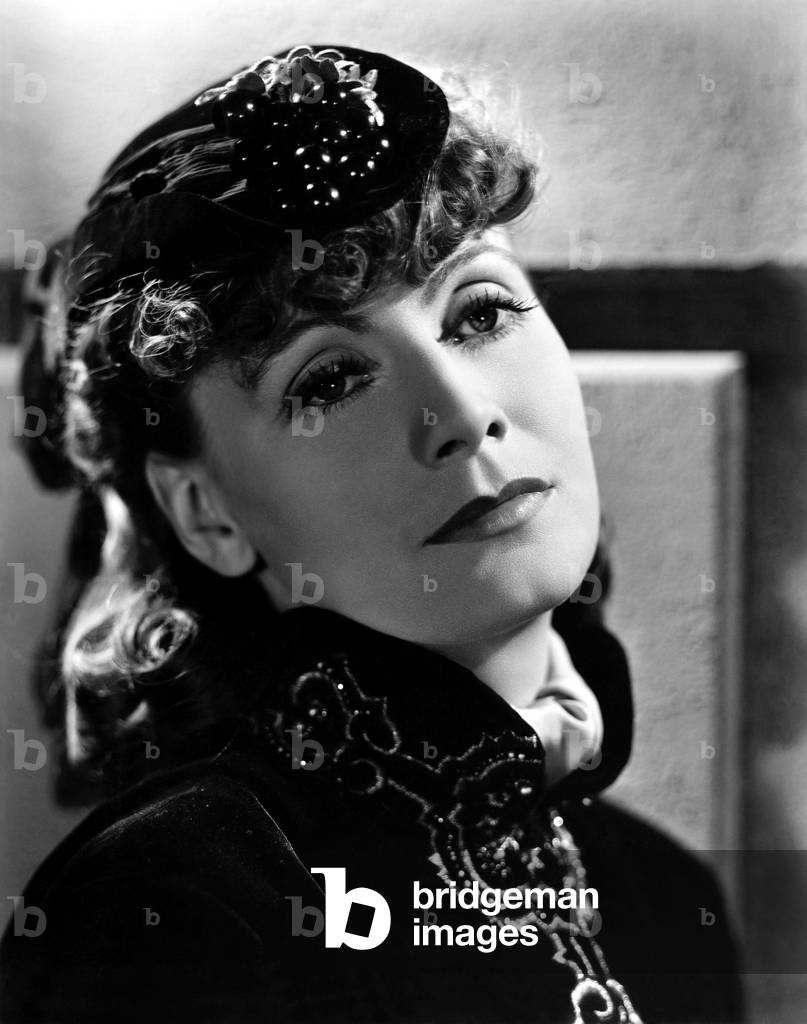 Anna Karenina directed by Clarence Brown, 1935