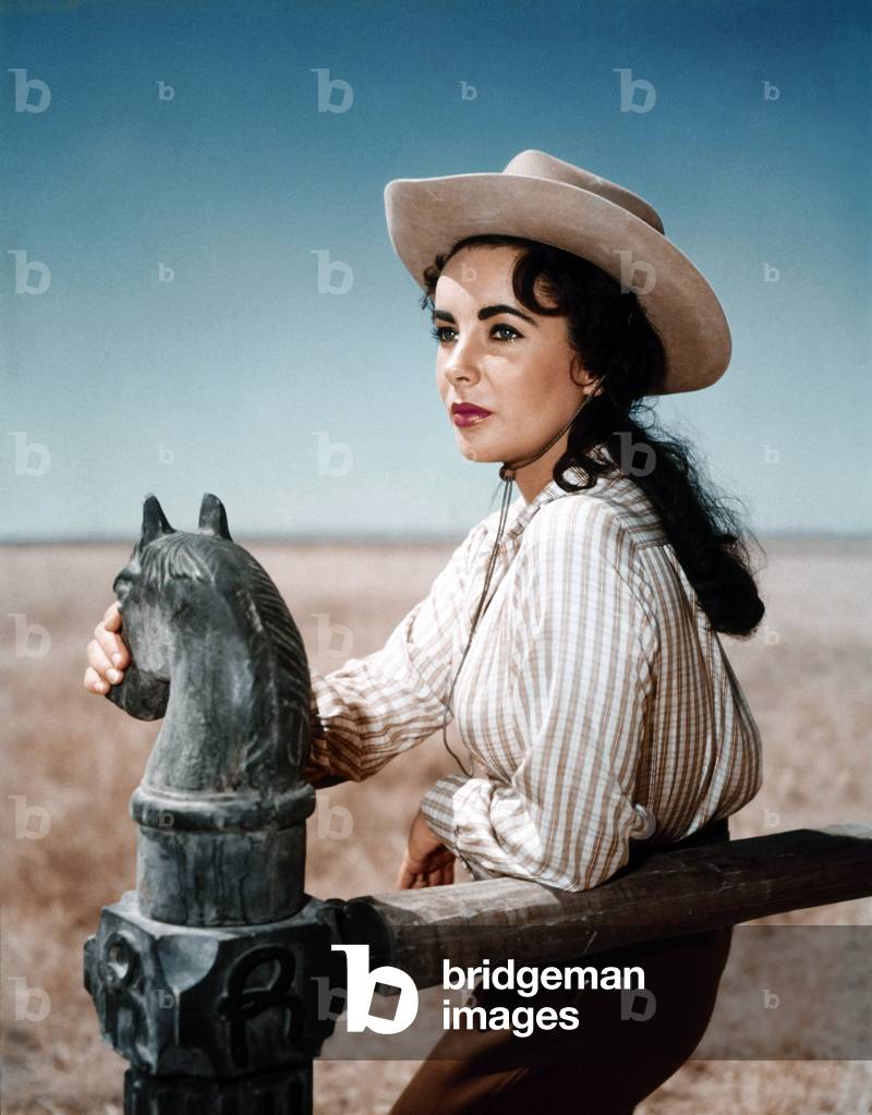 Giant, 1955 directed by GEORGE STEVENS Elizabeth Taylor (photo)