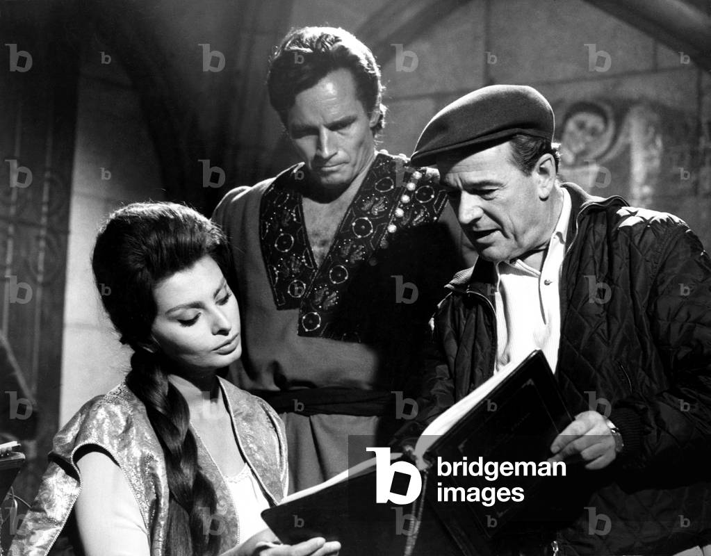 On The Set, Anthony Mann (Director) Directs Sophia Loren And Charlton Heston., El Cid 1961 Directed By Anthony Mann