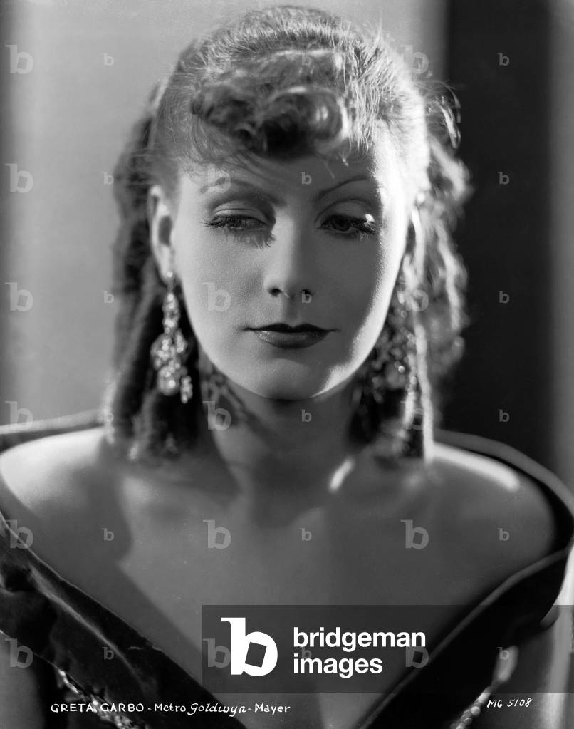 ROMANCE, 1930 directed by CLARENCE BROWN Greta Garbo (b/w photo)