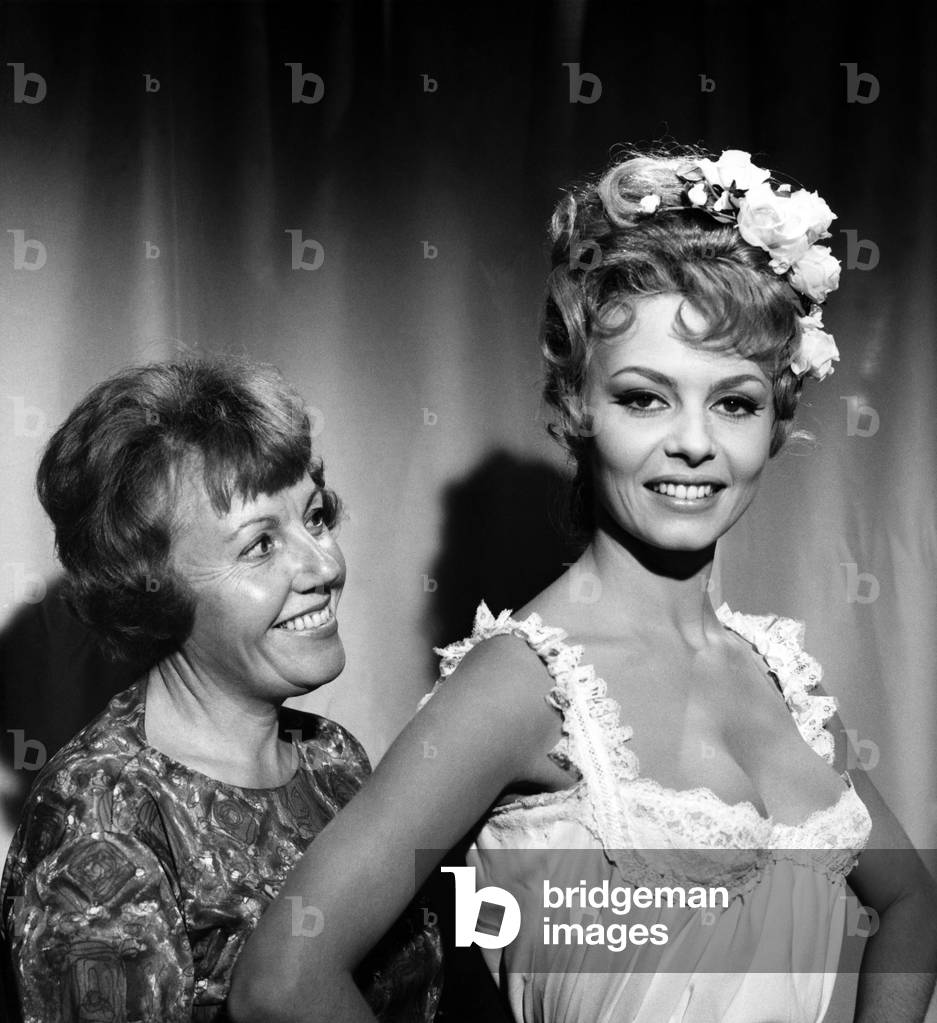 On The Set, Michele Mercier, Angelique Et Le Roy 1965 Directed By Bernard Borderie