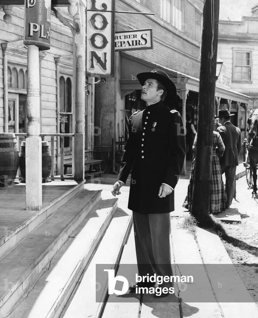 La Charge Fantastique THEY DIED WITH THEIR BOOTS ON by Raoul Walsh with Errol Flynn, 1941 (b/w photo)
