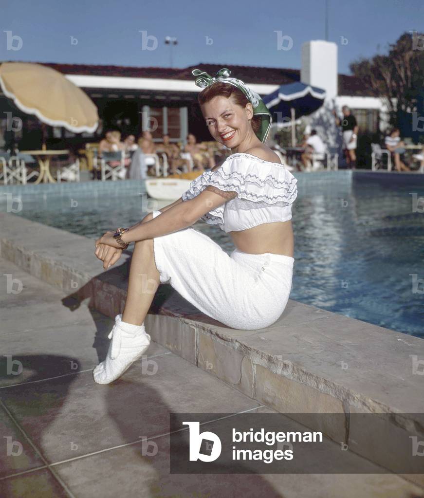 Cyd Charisse In The 40'S.