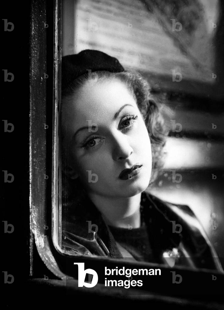 Danielle Darrieux Born In 1917