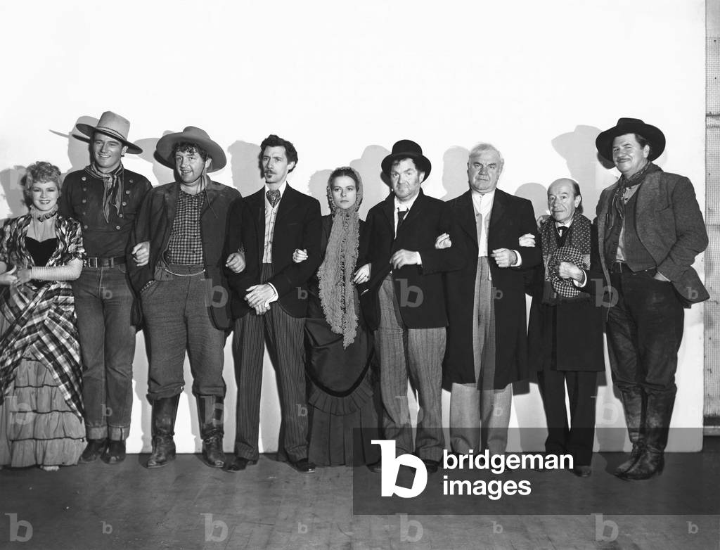 Claire Trevor, John Wayne, Andy Devine, John Carradine, Louise Platt, Thomas Mitchell, Donald Meek And George Bancroft.
