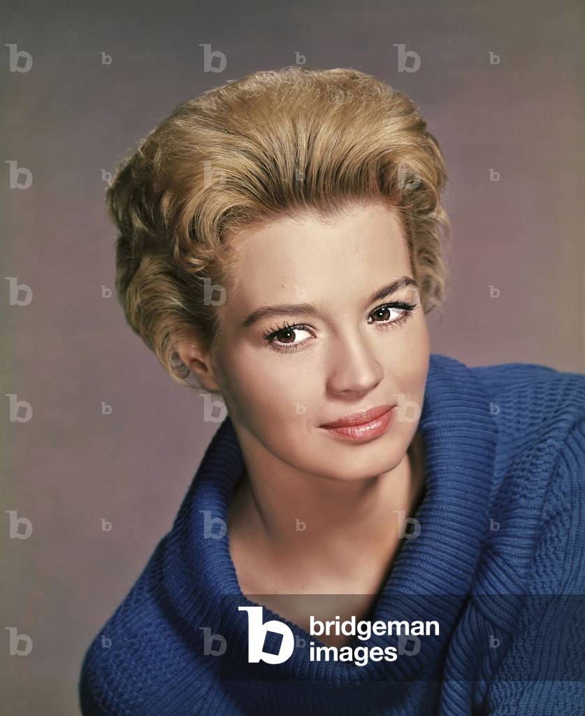 Angie Dickinson