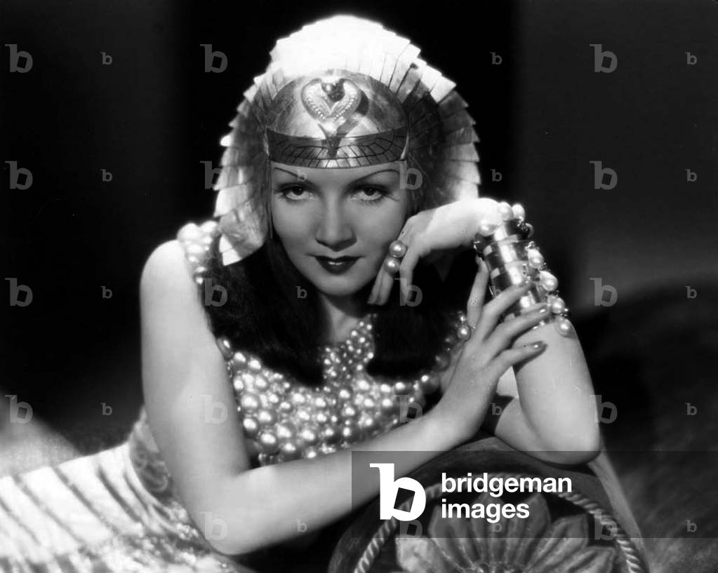 CLEOPATRA, 1934 directed by CECIL BeMILLE Claudette Colbert (b/w photo)