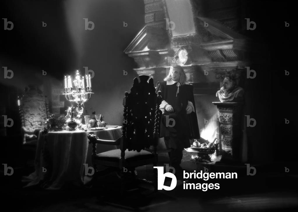 La Belle et la Bete par JeancoCteau avec Marcel Andre, 1946 (photo b/w)