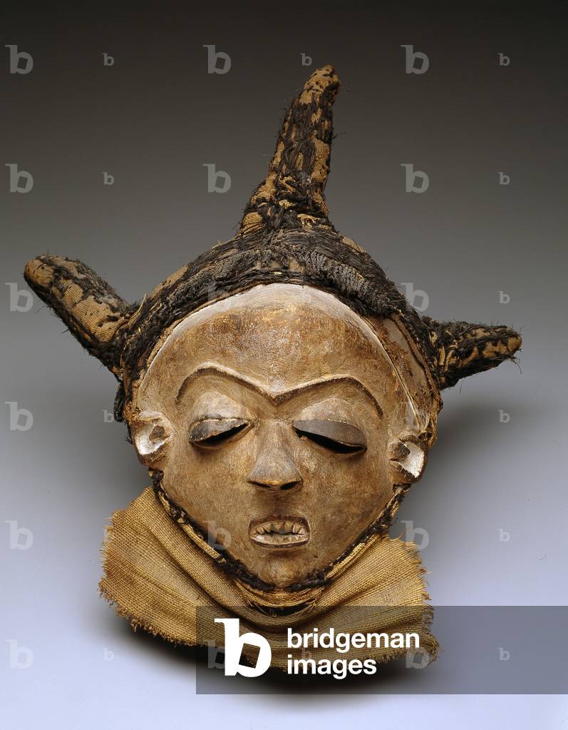 Mask (phumbu), 19th-20th century (wood, fibre, paint & metal)