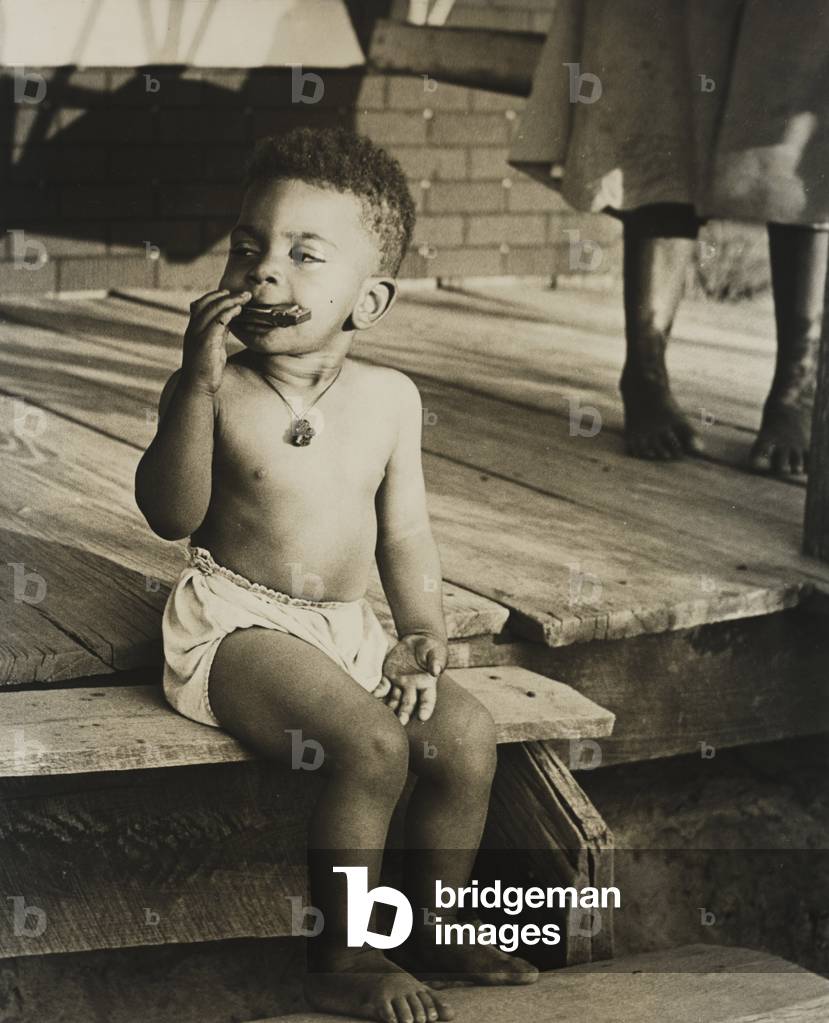 Asafetida Necklace, 1950 (gelatin silver print)