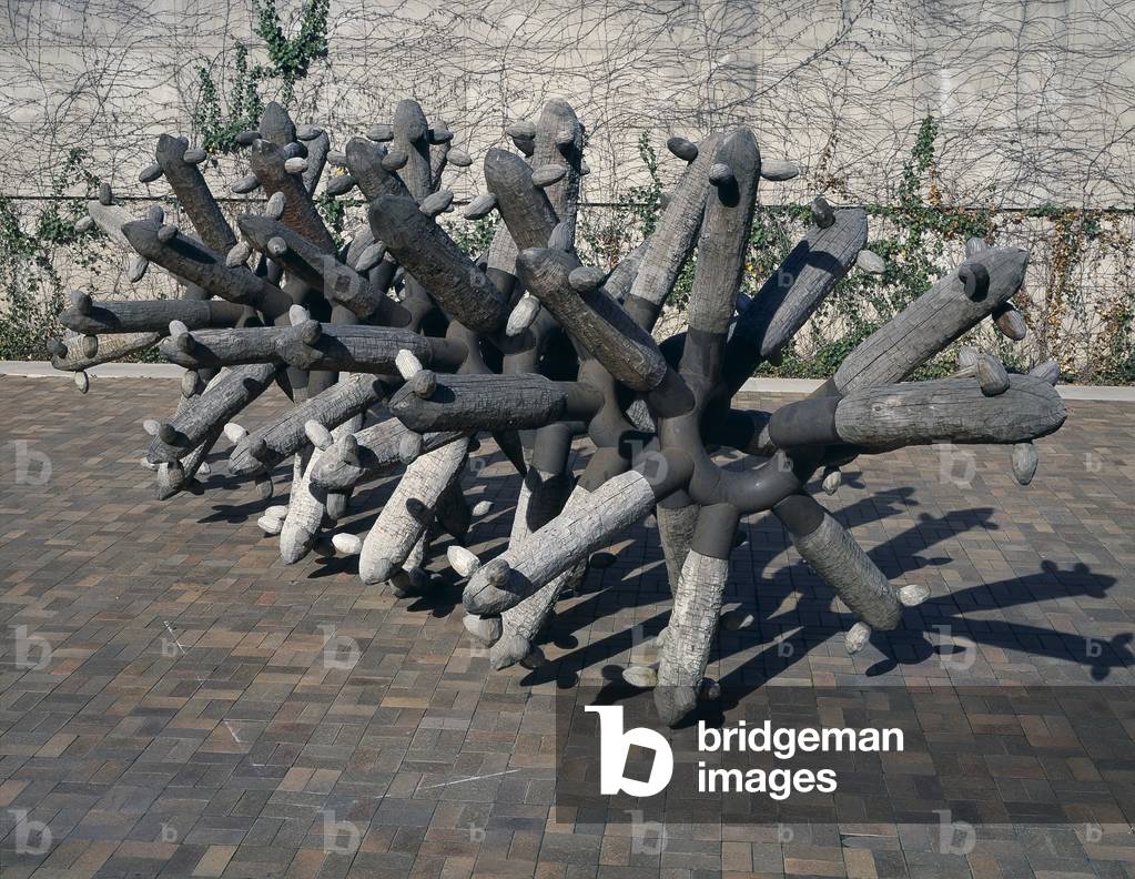 Flower, 1980 (oak and welded steel)