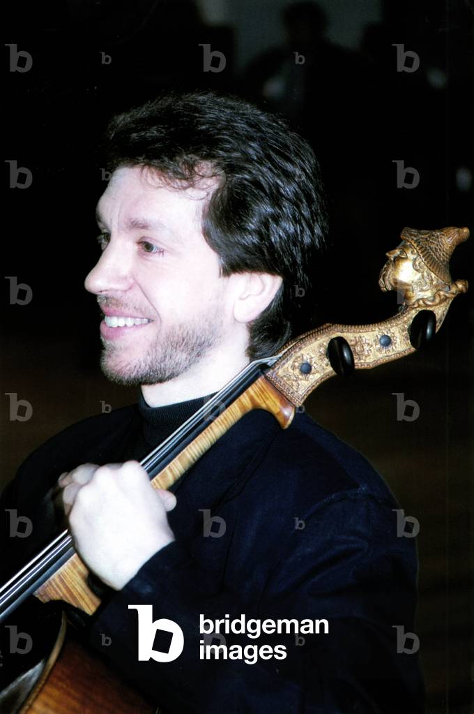 Robert Cohen  British