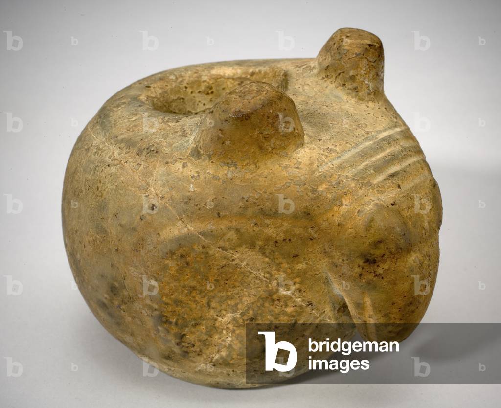 Big owl macehead (stone)