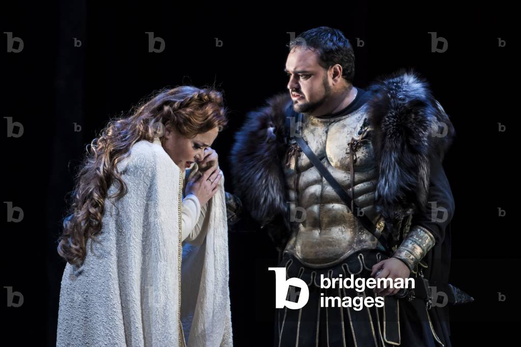 Sergio Escobar as Pollione and Sonia Ganassi as Adalgisa (photo)