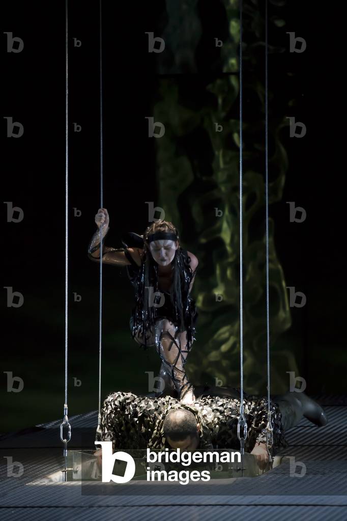 Gordon Hawkins as Alberich (photo)