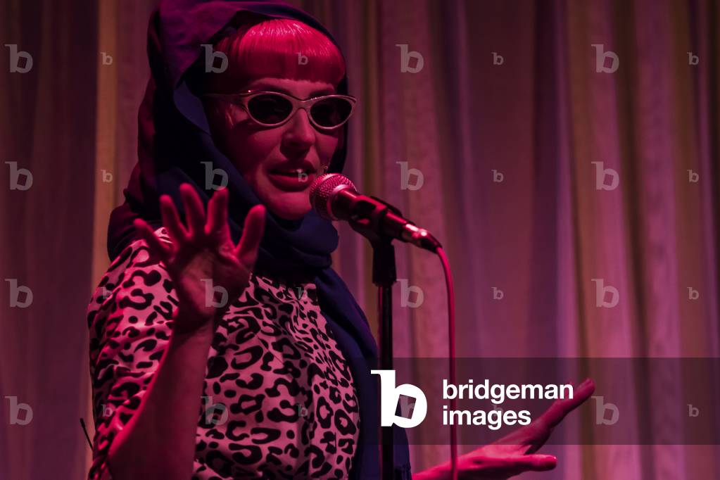 Roma Calderon performs The Lovers (photo)