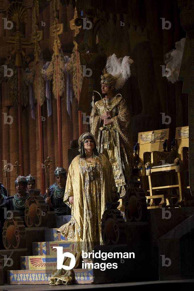 Mari´a Luisa Corbacho as Amneris (photo)