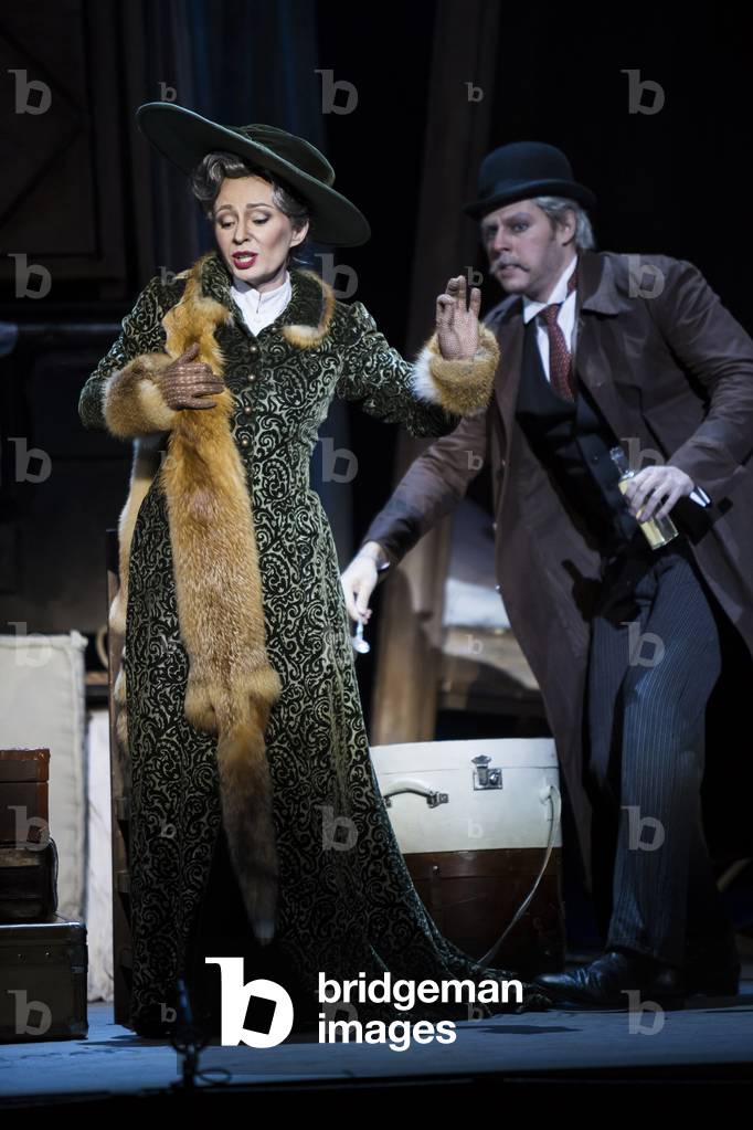 Marina Pinchuk as Marquise of Berkenfeld and David Lagares as Hortensius (photo)