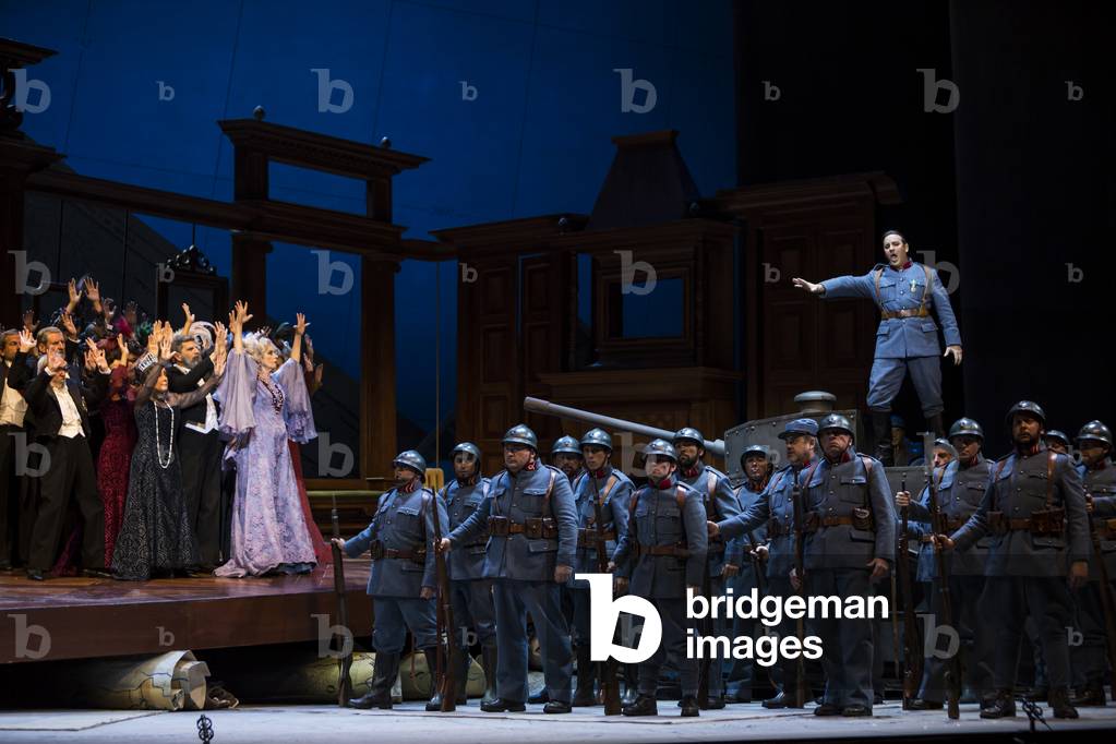 Act 2 of La fille du regiment (photo)
