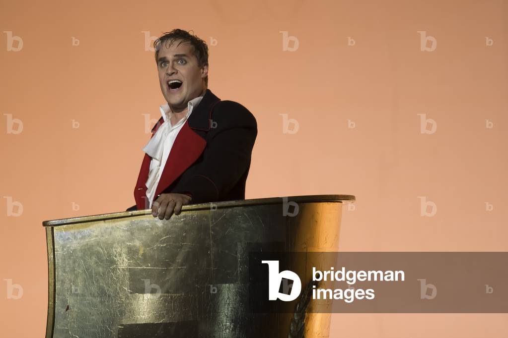 Lawrence Zazzo as Julius Caesar (photo)