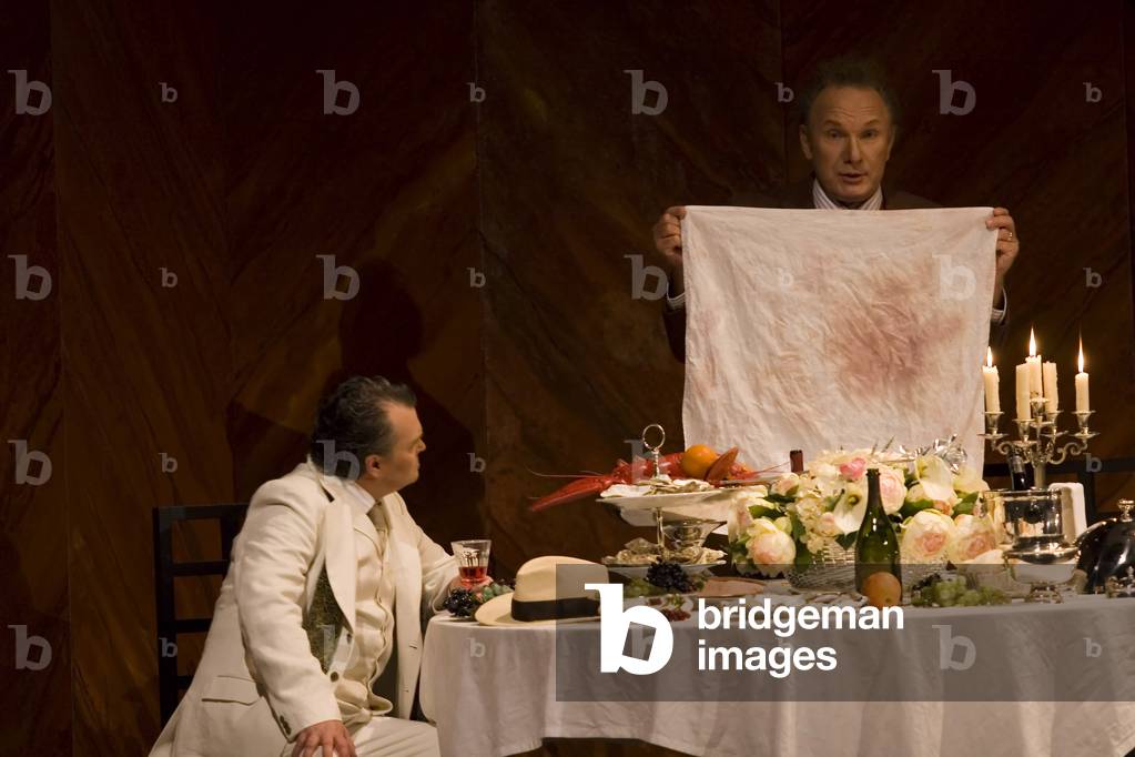 James Johnson as Simone and Robert Künzli as Guido Bardi (photo)