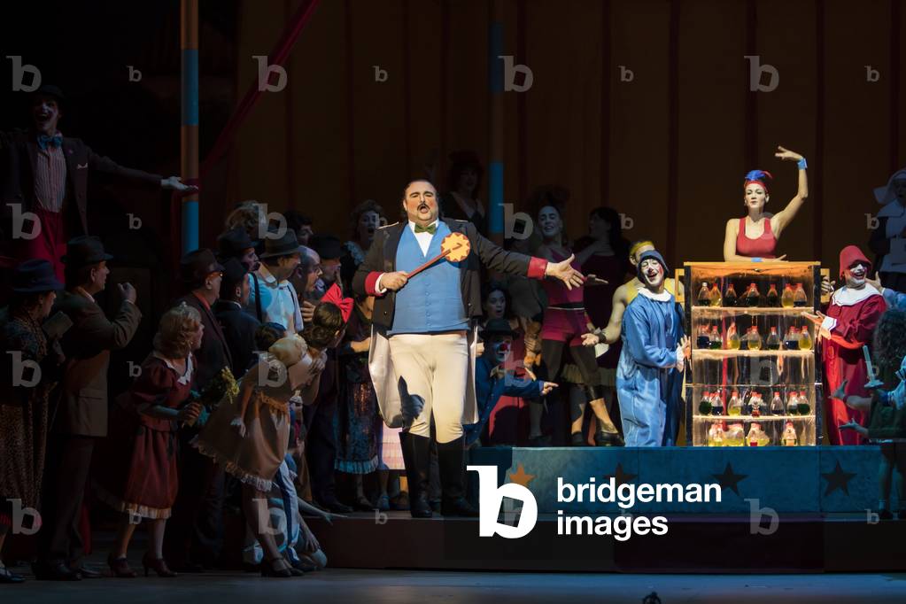 Kiril Manolov as Doctor Dulcamara (photo)