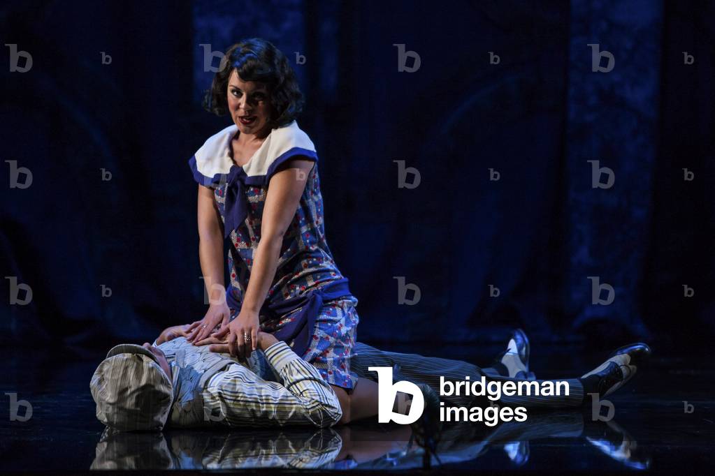 Rocio Ignacio as Zerlina and David Lagares as Masetto (photo)