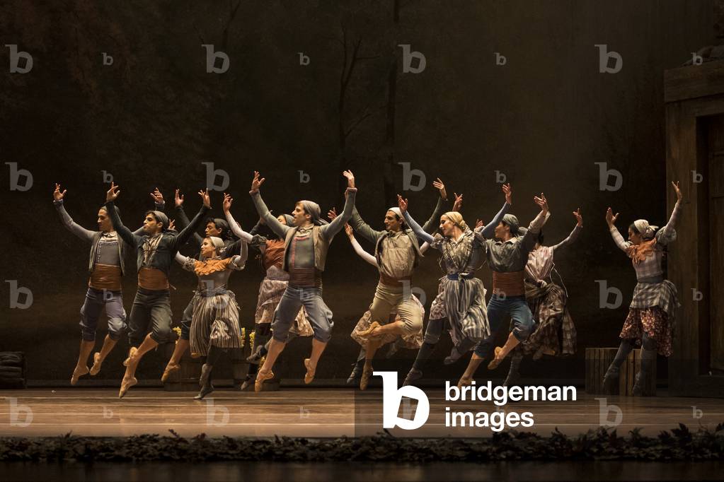 Spanish National Dance Company performs Giselle, Teatro de la Maestranza, Seville, Spain, 2021 (photo)